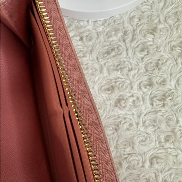 Prada Saffiano Fiocco Bow Wallet - Picture 5 of 14